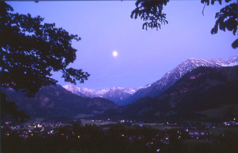 Hindelang bei Nacht