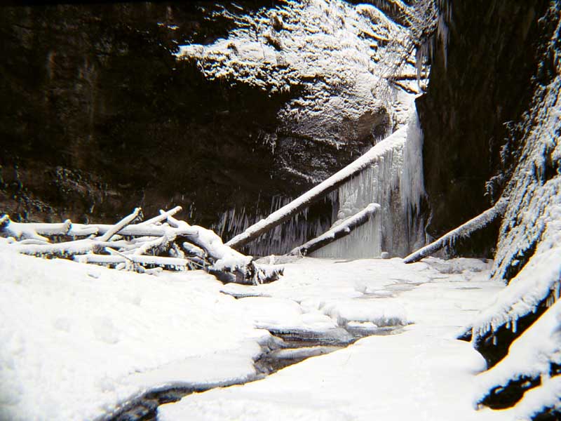 002 Scheffauer Wasserfaelle winter