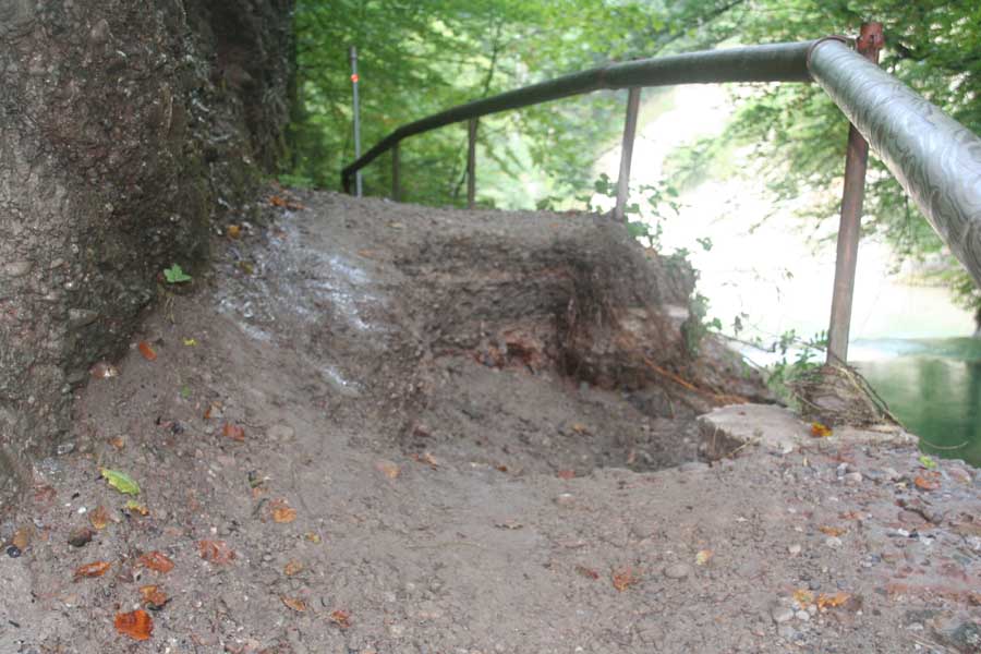 IMG_1145_letzte_noch_nicht_reparierte_wegstelle