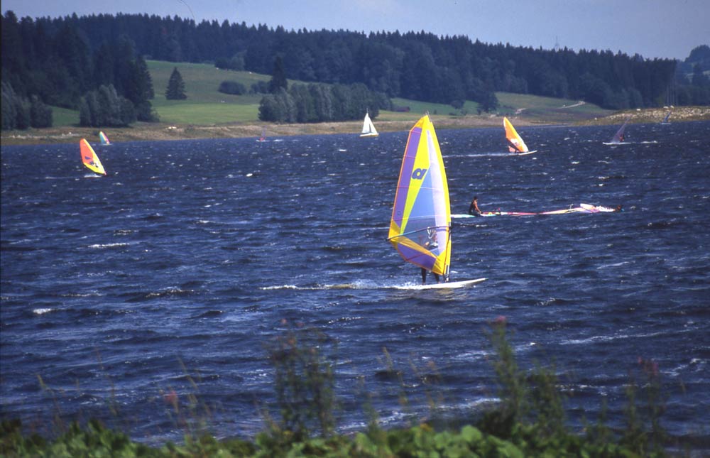 Rottachsee (Allgäu) / ideale Windverhältnisse für Wassersport