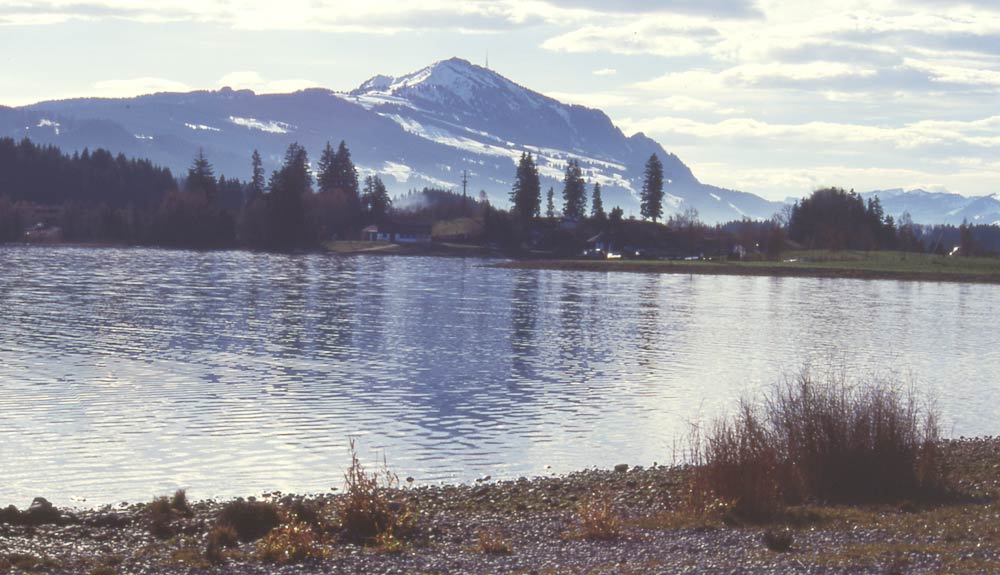 Rottachsee (Allgäu) / mit dem Wächter des Allgäus - Grünten