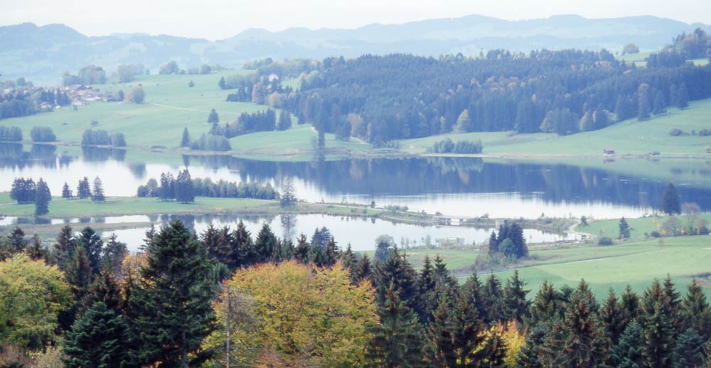 Rottachsee (Allgäu) / und Vorsperre im Herbst