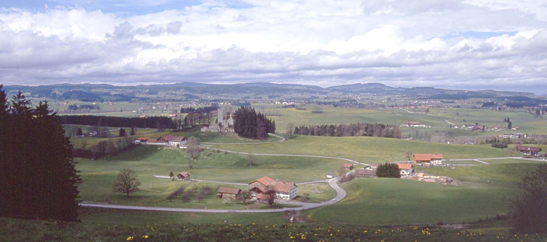 Sommer im Allgäu / Panorama Illertal kurz vor Kempten (Sulzberg)