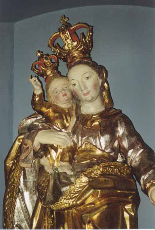 Helmut Schwank - Taufsteine und Schnitzwerke / Madonna in der Pfarrkirche in Röthenbach