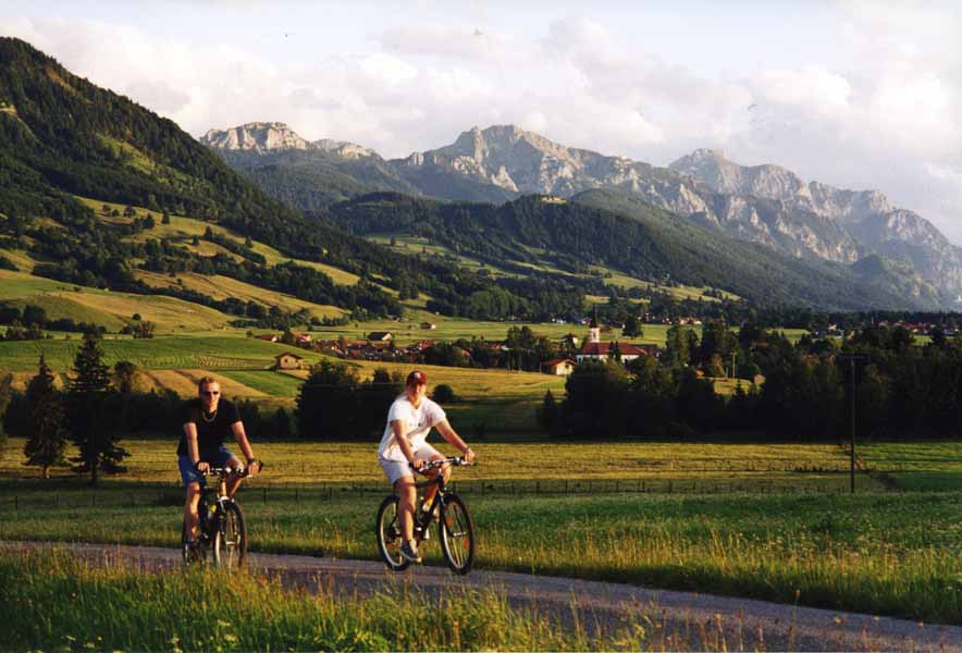 Radfahren in der Abendsonne