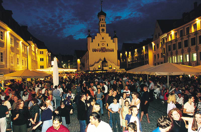 Kempten - Rathausplatz zur Allgäuer Festwoche