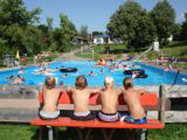 Freibad_Rettenberg im Allgaeu