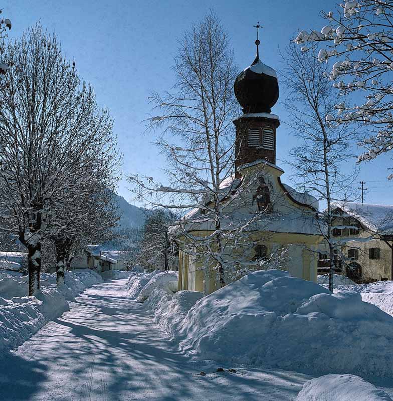 Reutte / Florianskapelle im Winter