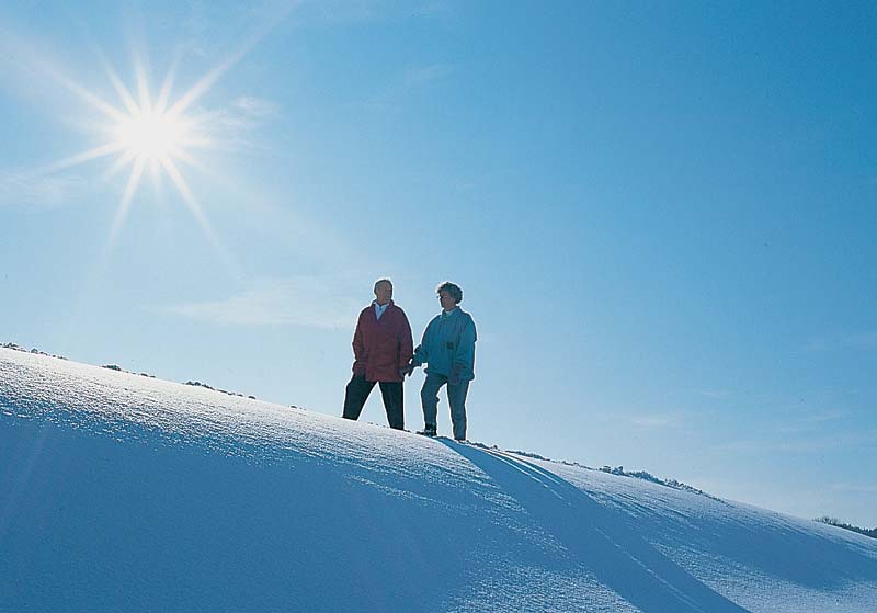 Winterwanderer in Roßhaupten