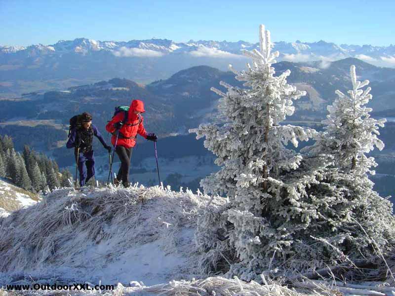 Blick von der Nagelfluhkette Gunzesried über die Hörnergruppe in Richtung Illertal und Oberstdorf