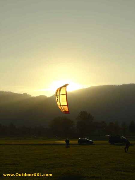 Erste Kitesurfversuche bei Wagneritz am Grünten