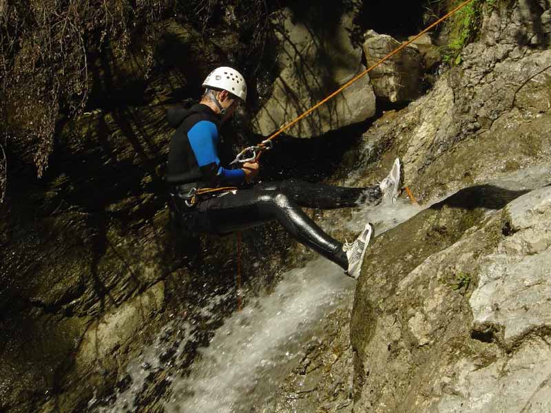 Canyoning_Abseilen5
